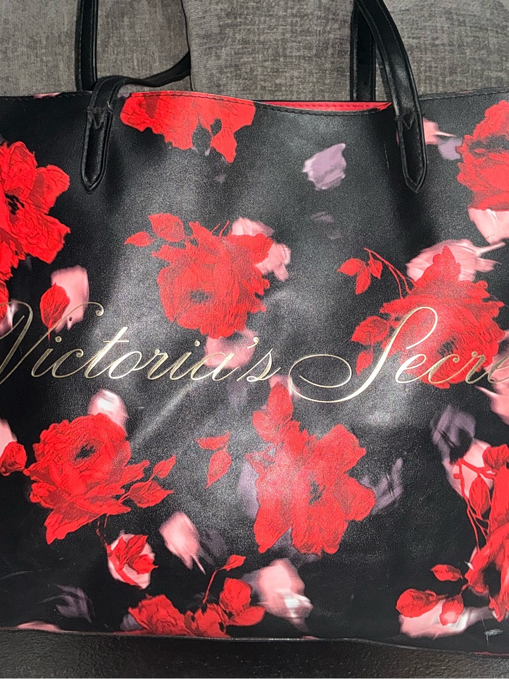 Victoria's Secret Limited Edition Get Away Weekender Red Rose Large Tote Y2K